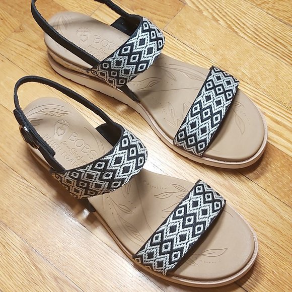 Skechers Bobs Beach Kiss - Ocean Rush  - Sizes 8 & 9 - Picture 3 of 12